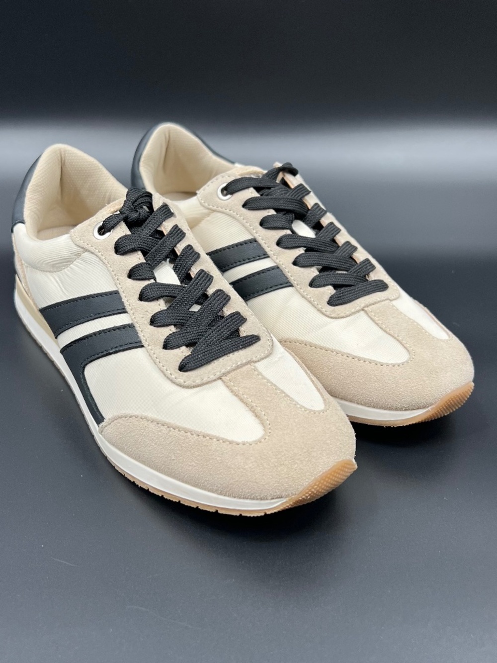 Naturalizer Lorena Lace Up Sneakers Womens Size 8.5 M Off White Fabric & Suede